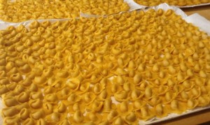 tortellini-bolognesi-744x445